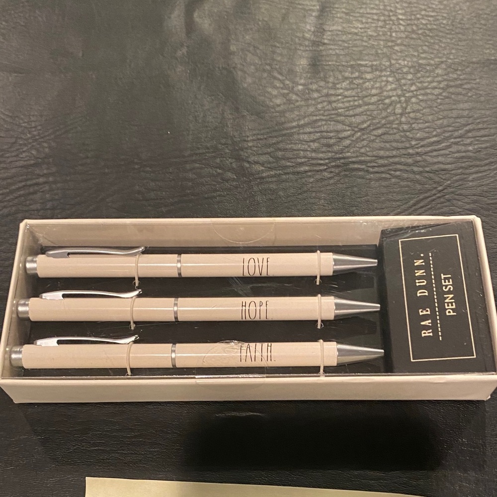 Rae Dunn pens
